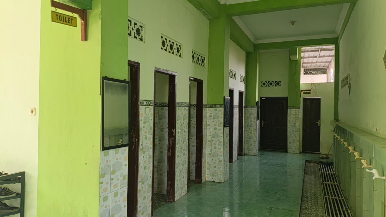 toilet siswa